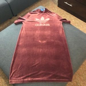 ADIDAS MEDIUM VELVET DRESS GREAT CONDITION